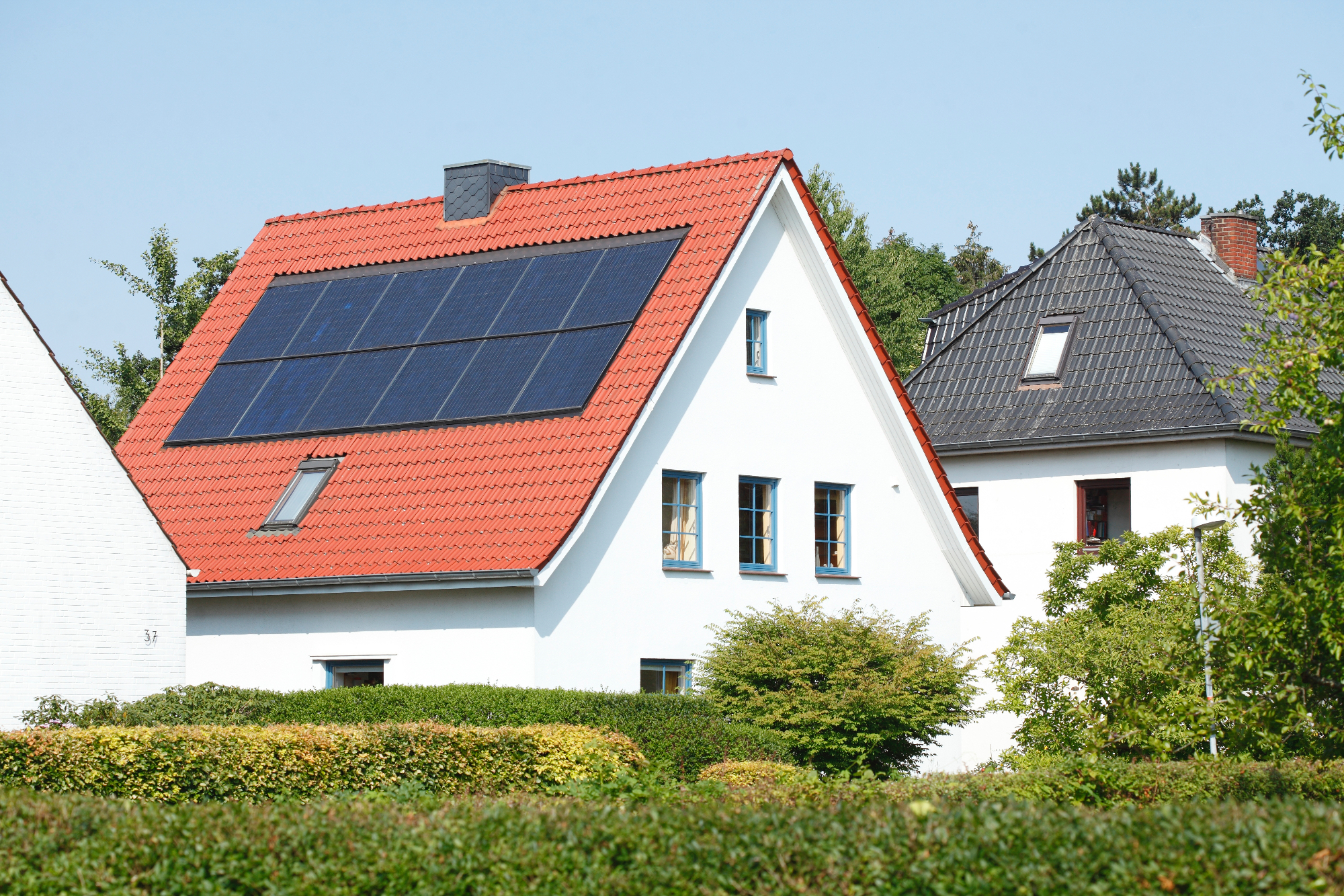 Sončne elektrarne so odlična investicija za elektriko